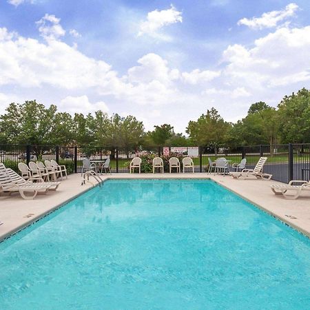 Baymont By Wyndham Florence/Muscle Shoals Buitenkant foto